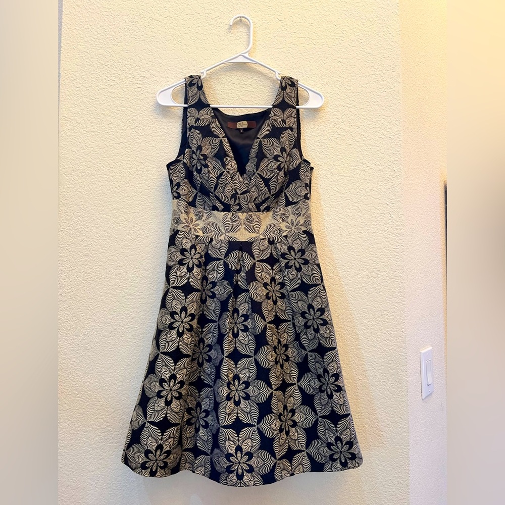 Gorgeous NWOT Eva Franco black/gold, wool blend cocktail dress